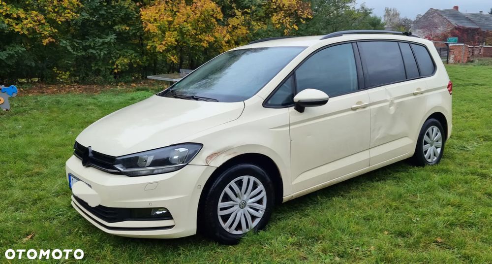 Volkswagen Touran - 1