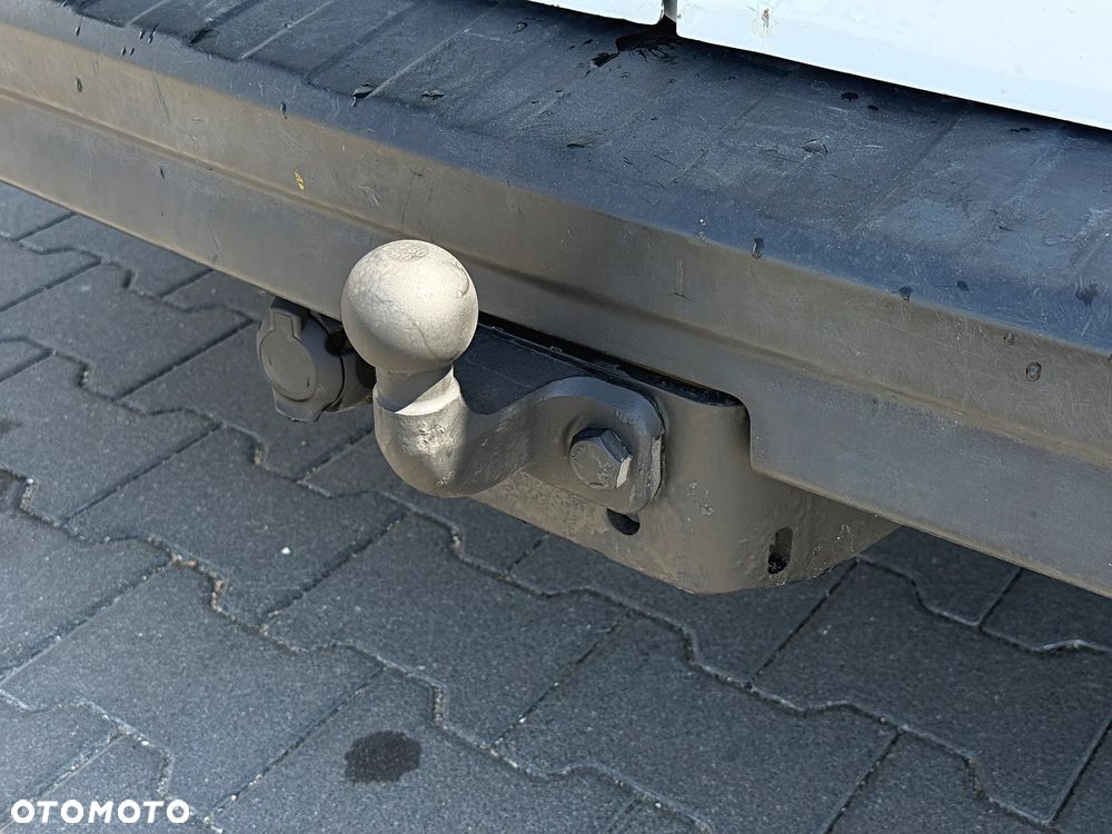 Renault Trafic - 25