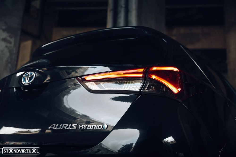 Toyota Auris 1.8 HSD Sport+Navi - 14