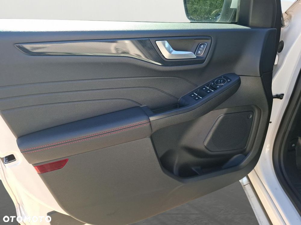 Ford Kuga - 23