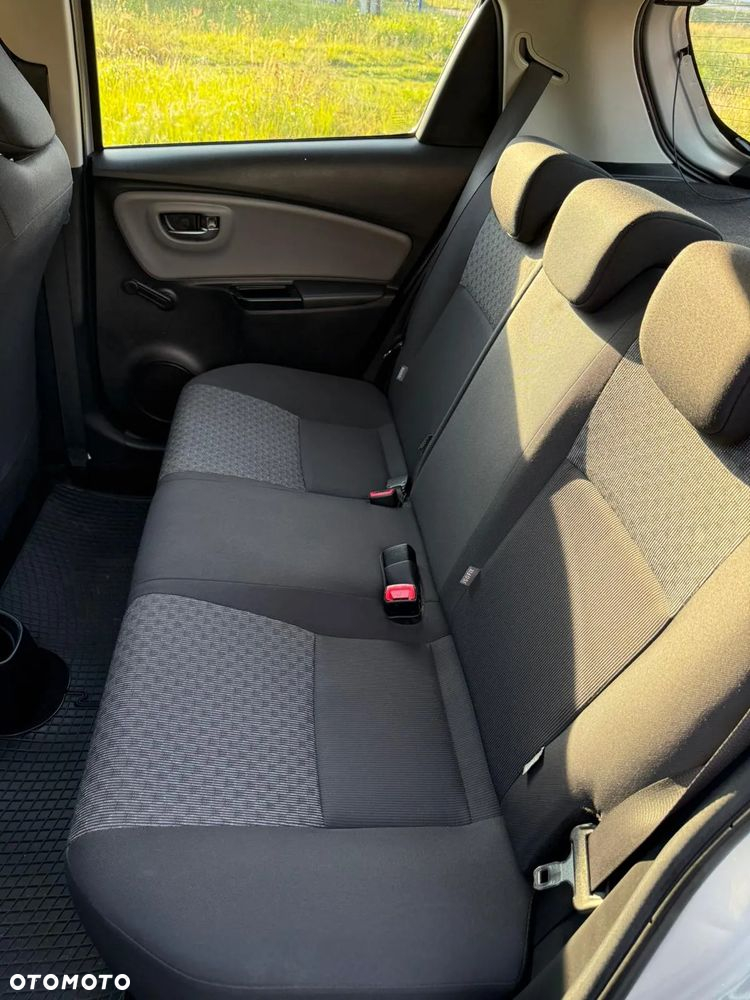 Toyota Yaris 1.33 Premium - 7