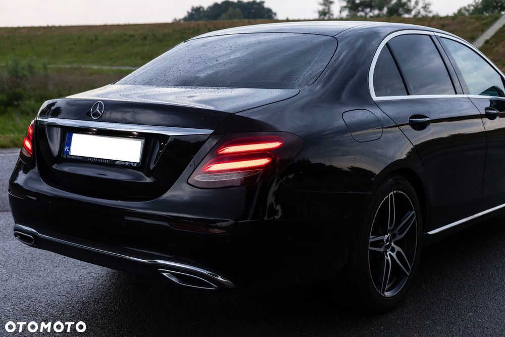 Mercedes-Benz Klasa E 220 d Business Edition 9G-TRONIC - 3