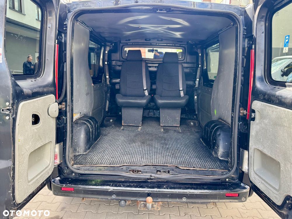 Opel Vivaro - 9