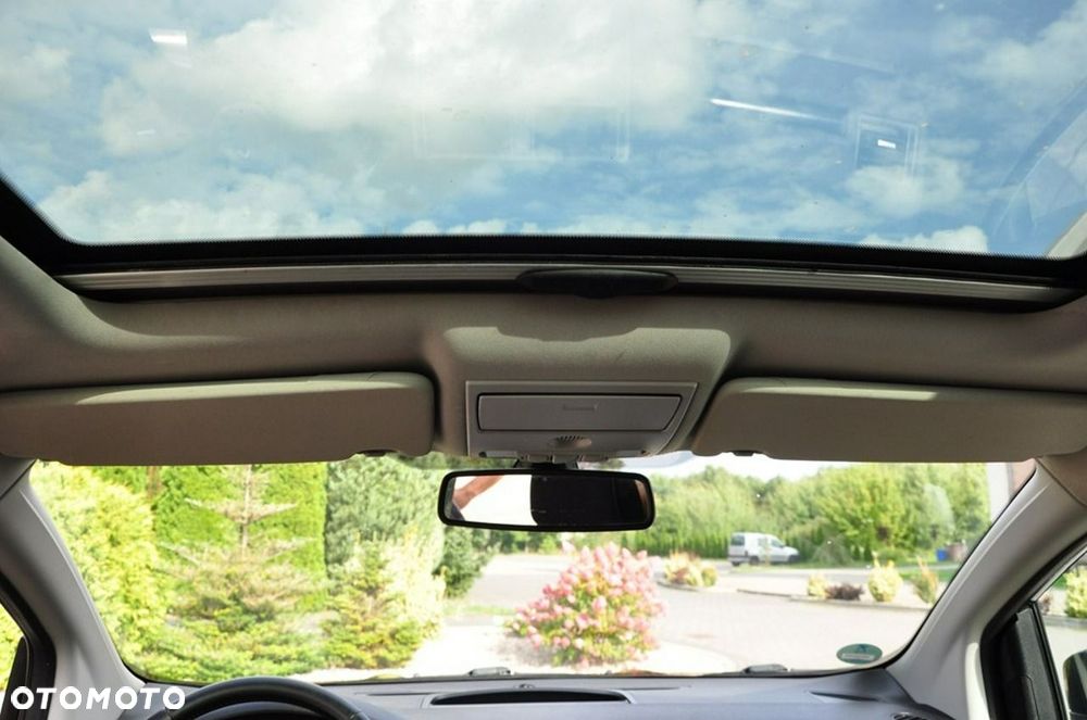 Ford Kuga - 31