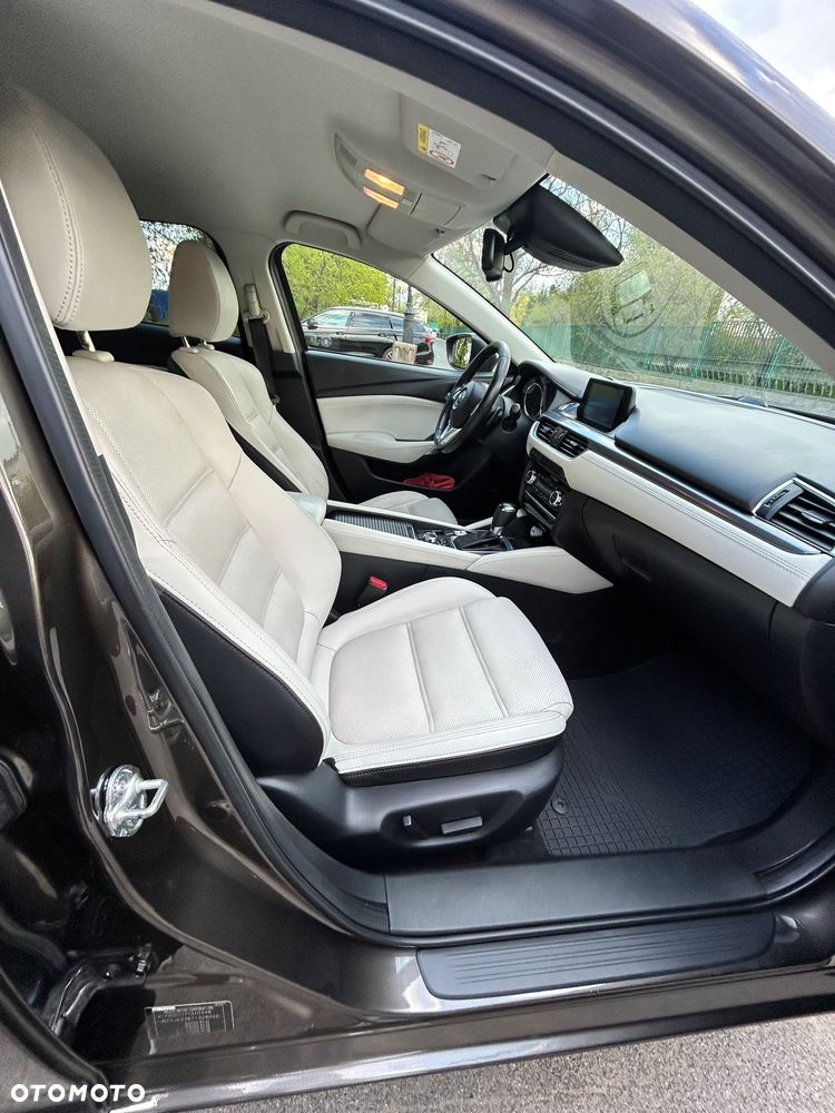 Mazda 6 - 16