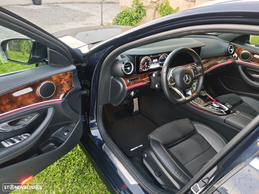 Mercedes-Benz E 220 d AMG - 10