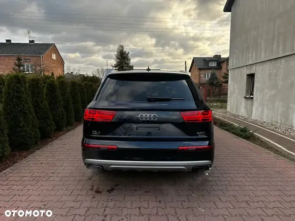 Audi Q7 3.0 TFSI Quattro Tiptronic - 6