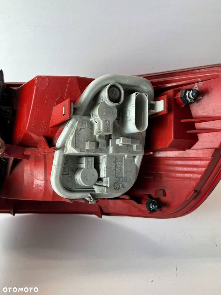 4F9 945 095 E Lampa tylna Audi A6 S6 C6 4F 2010 TYŁ LEWY - 11