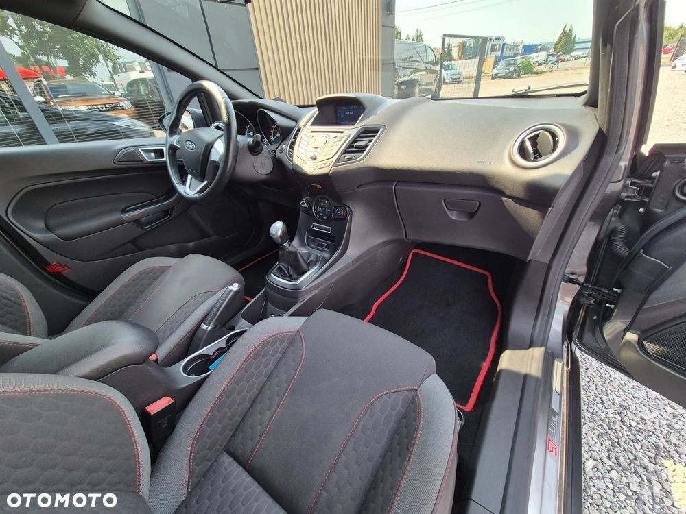 Ford Fiesta 1.0 EcoBoost STart-Stop ST-LINE - 34