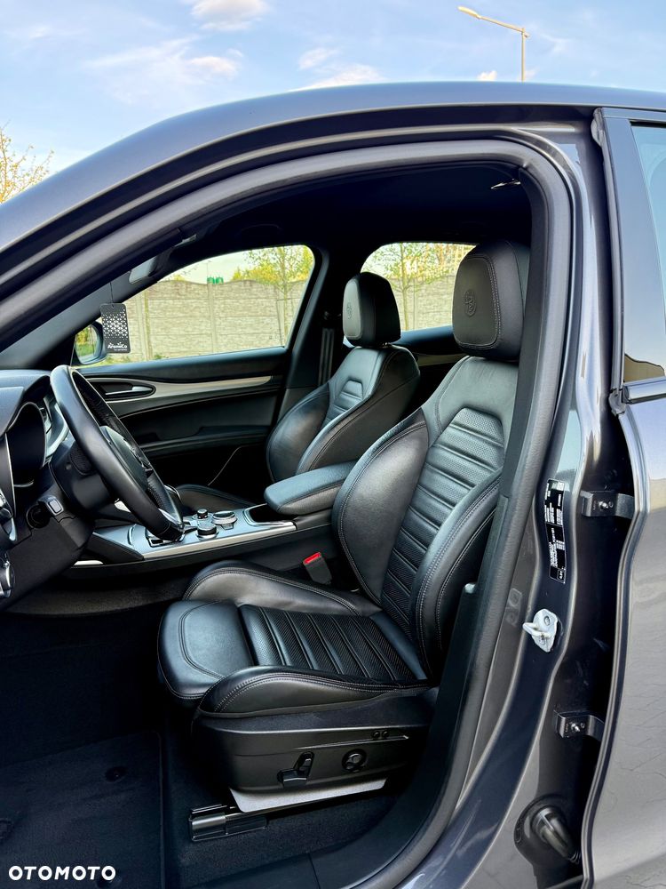 Alfa Romeo Stelvio 2.2 16V AT8 - 16