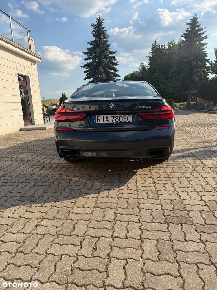 BMW Seria 7 750i xDrive - 5