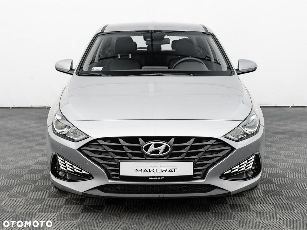 Hyundai i30 1.5 DPI Classic + - 8
