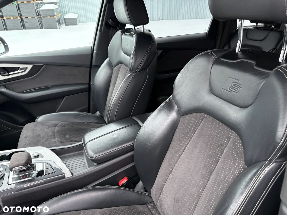 Audi Q7 - 6