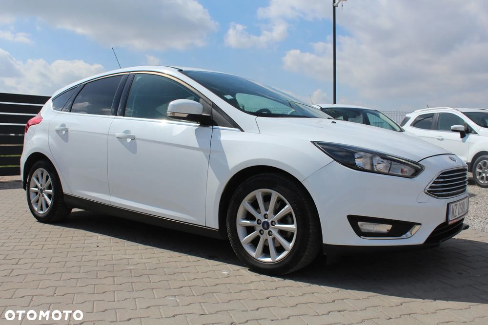 Ford Focus 1.0 EcoBoost Titanium - 12