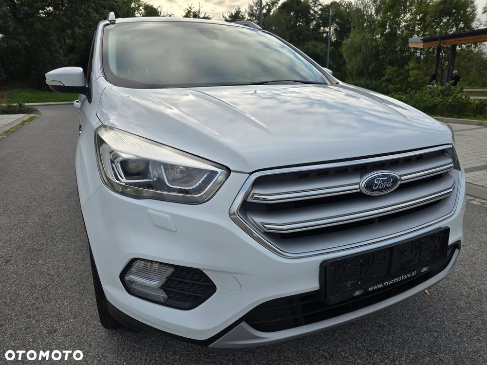 Ford Kuga 1.5 EcoBoost 2x4 Titanium - 37