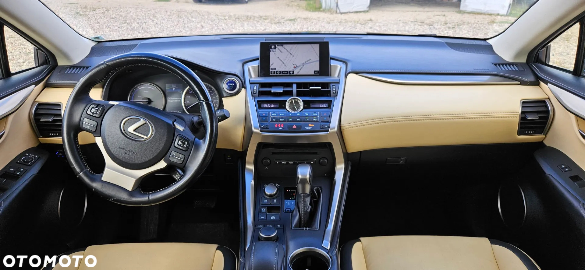 Lexus NX 300h Business Edition AWD - 40