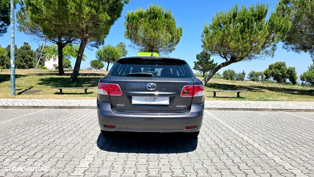 Toyota Avensis SD 2.0 D-4D Exclusive +Pele+GPS - 5