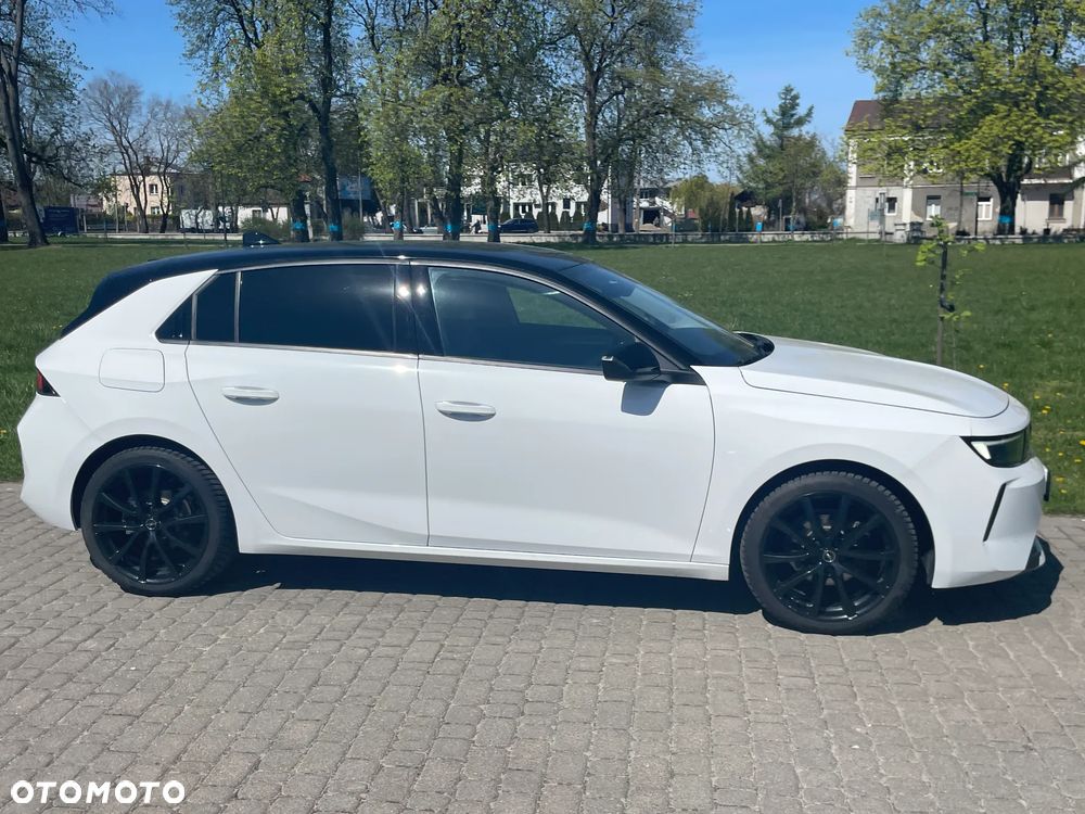 Opel Astra 1.2 Turbo Business Edition - 22
