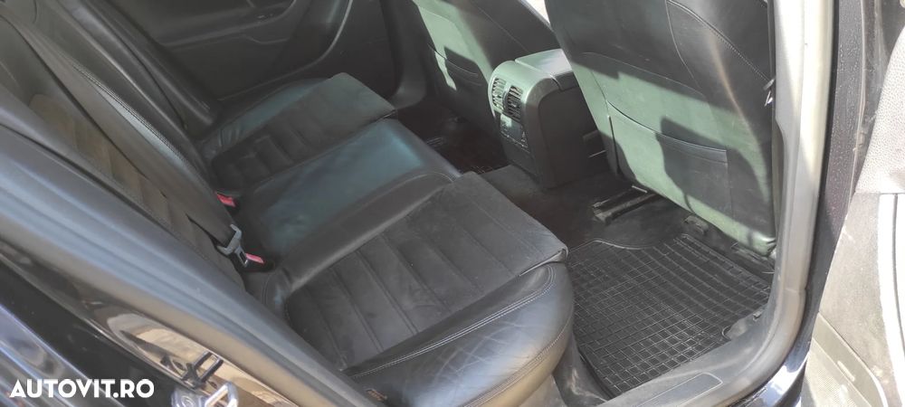 Volkswagen Passat - 14