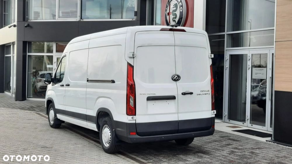 Maxus DELIVER 9 - 3