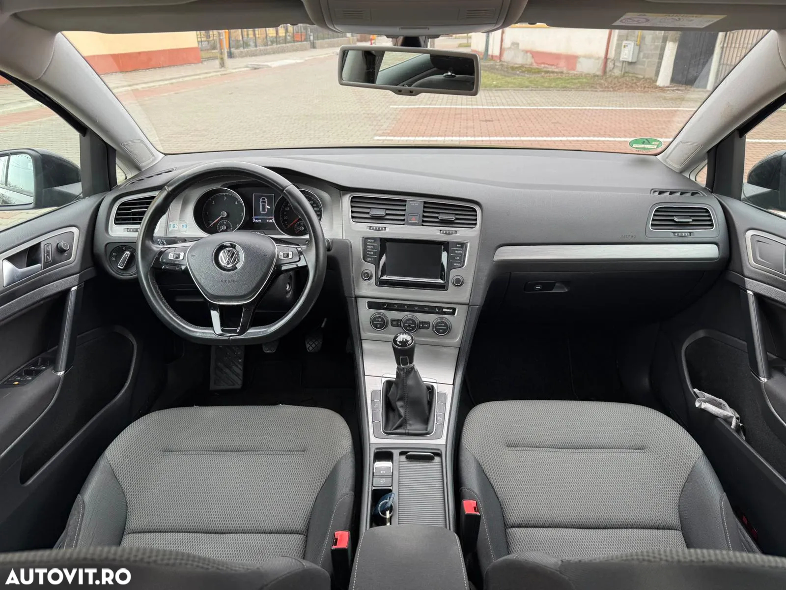 Volkswagen Golf 1.6 TDI (BlueMotion Technology) Trendline - 11
