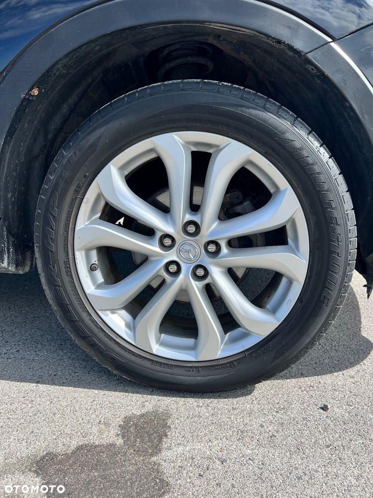 Mazda CX-9 3.7 V6 - 8