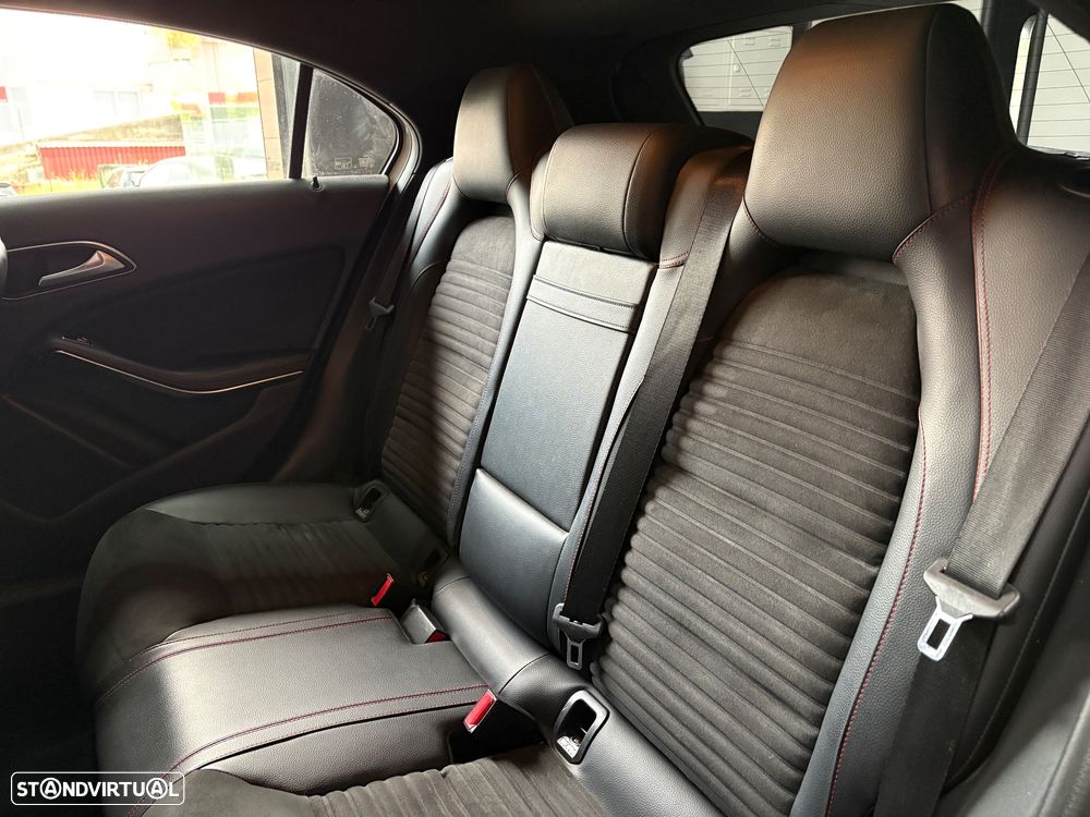 Mercedes-Benz A 200 CDI AMG Line - 14