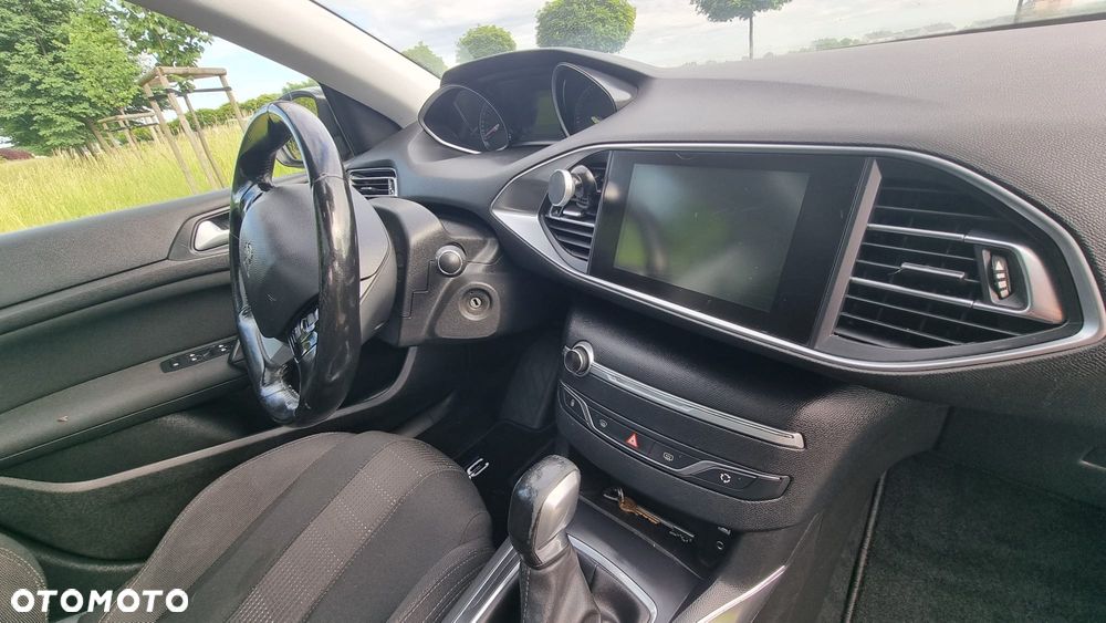 Peugeot 308 1.6 BlueHDi Style S&S - 20