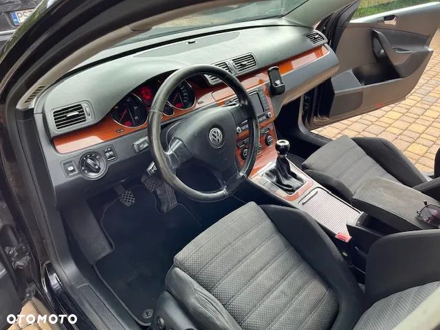 Volkswagen Passat 2.0 TDI Trendline - 7