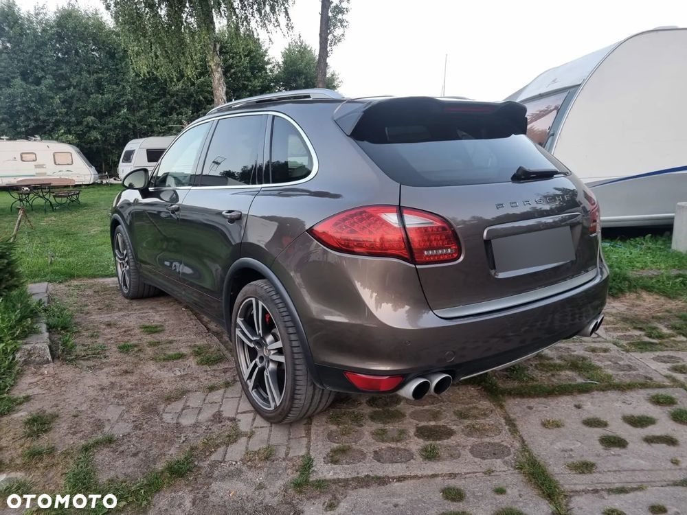 Porsche Cayenne - 5