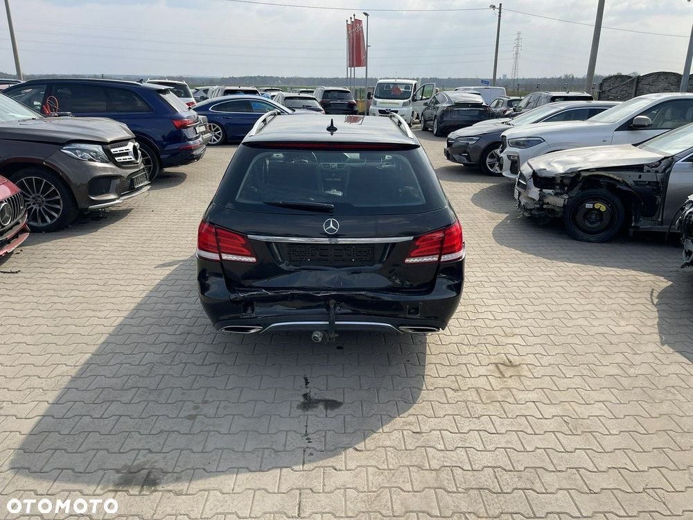 Mercedes-Benz Klasa E 200 BlueTEC 7G-TRONIC Avantgarde - 3