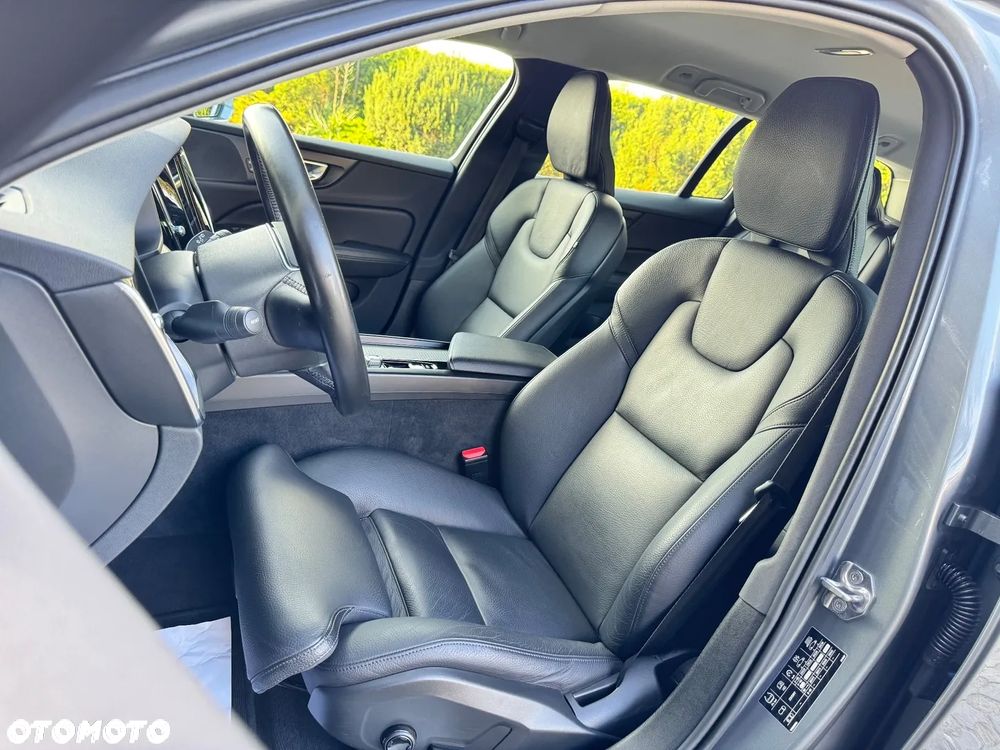 Volvo V60 D3 Geartronic Momentum Pro - 20