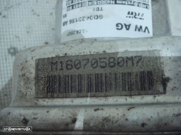 Bomba Direcção Assistida Volkswagen Polo (9N_) - 4