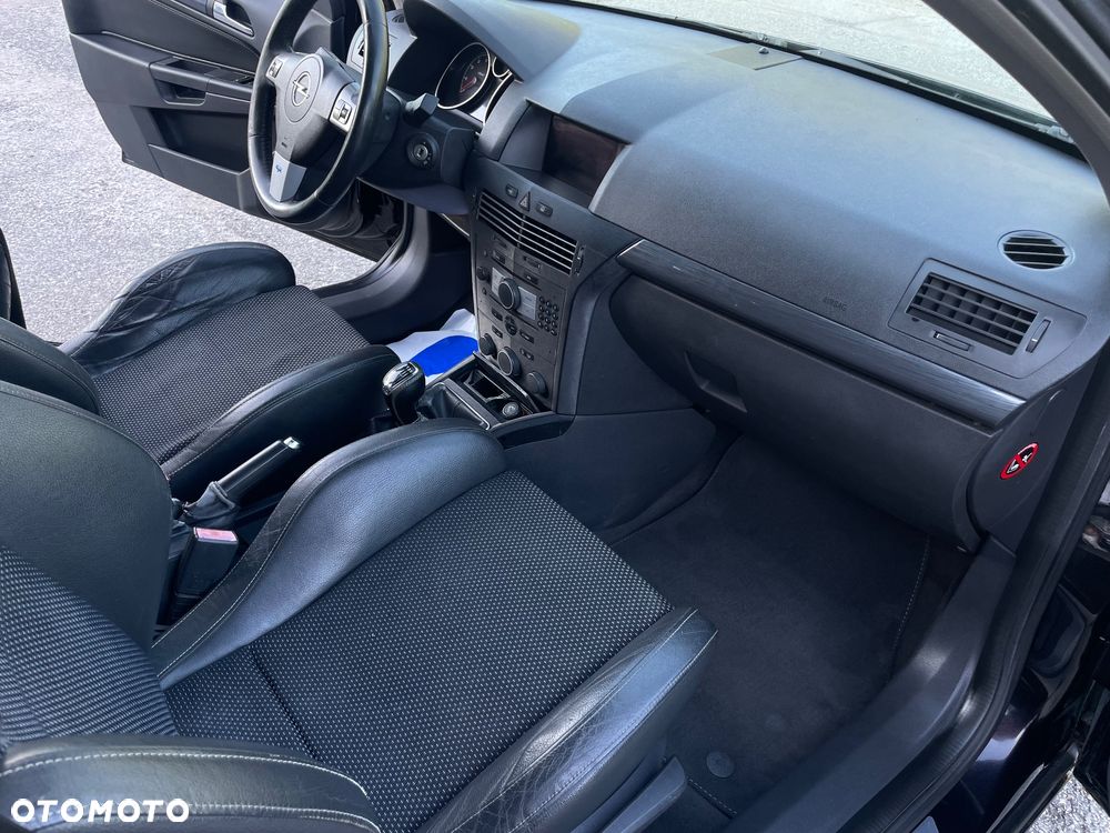 Opel Astra 2.0 Turbo Sport - 15