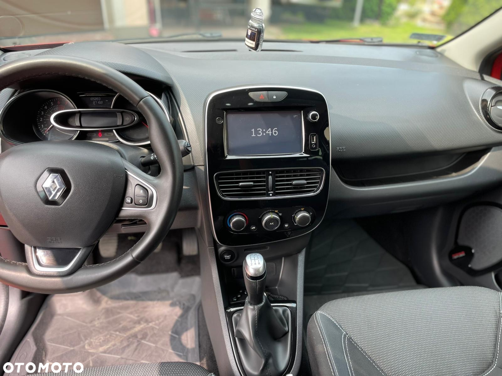Renault Clio - 7
