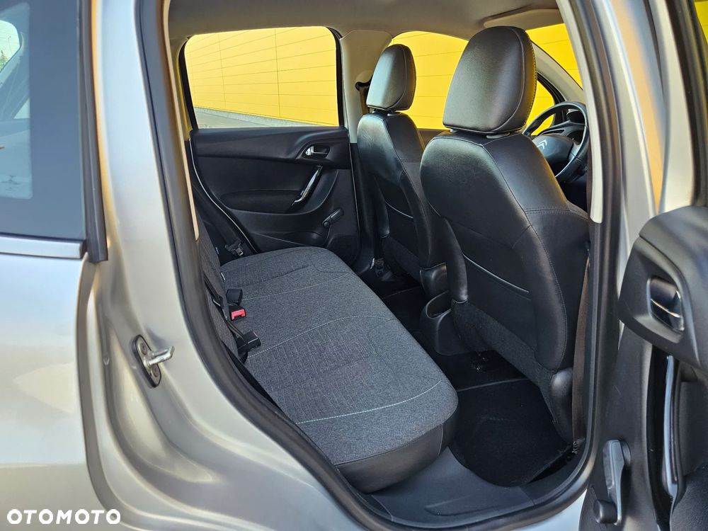 Citroën C3 1.2 PureTech Exclusive - 27