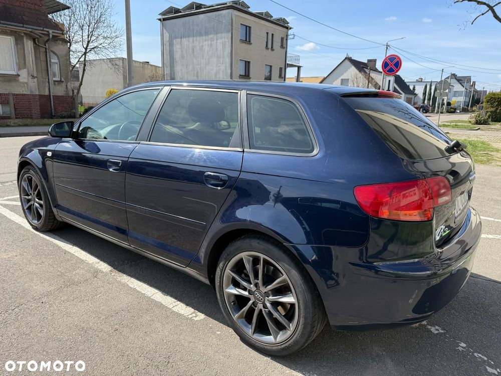 Audi A3 Sportback - 3