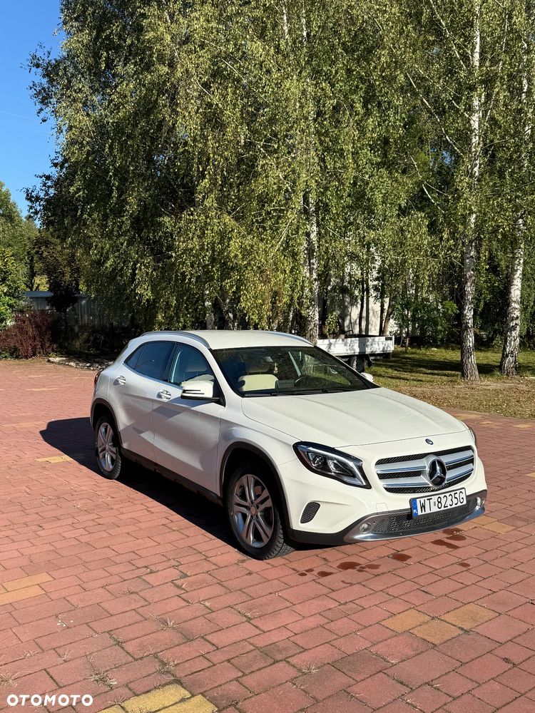 Mercedes-Benz GLA 250 4Matic 7G-DCT Edition 1 - 10