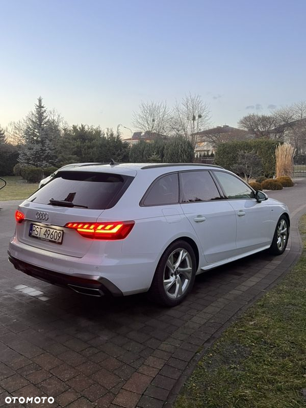 Audi A4 Avant 40 TDI S tronic S line - 20