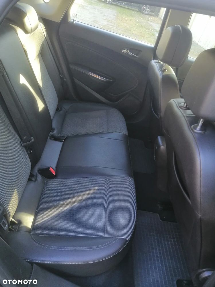 Opel Astra 2.0 CDTI Cosmo - 11