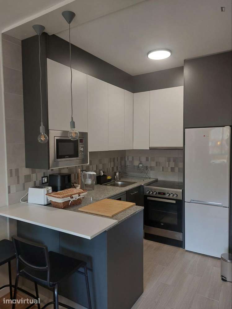 Apartamento com 1 quartos - localizado em Santo Ildefonso Porto - Grande imagem: 4/18