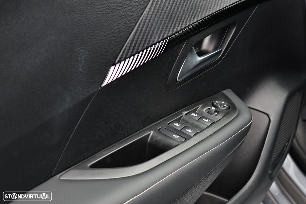 Peugeot e-208 51 kWh Allure - 16