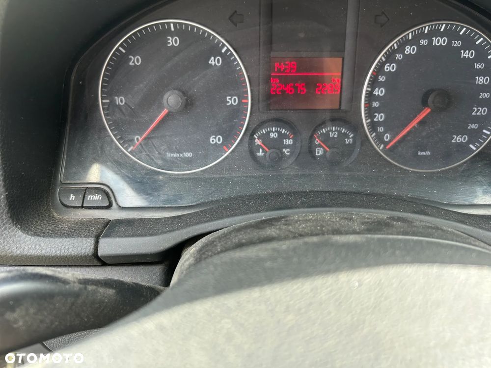Volkswagen Golf - 2