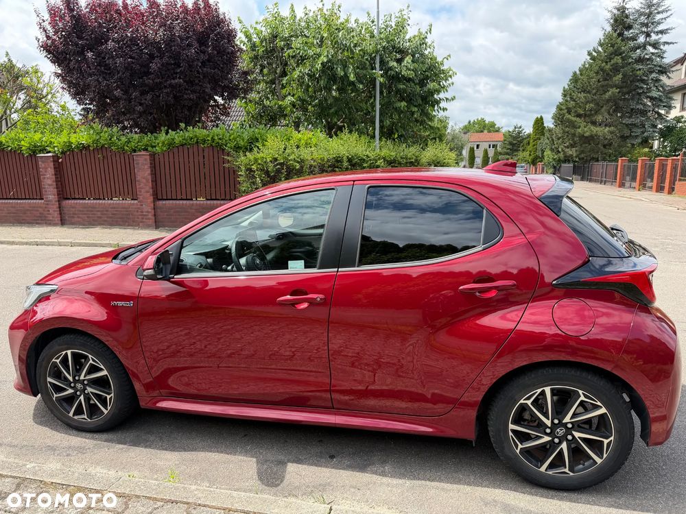 Toyota Yaris Hybrid 100 Active - 20