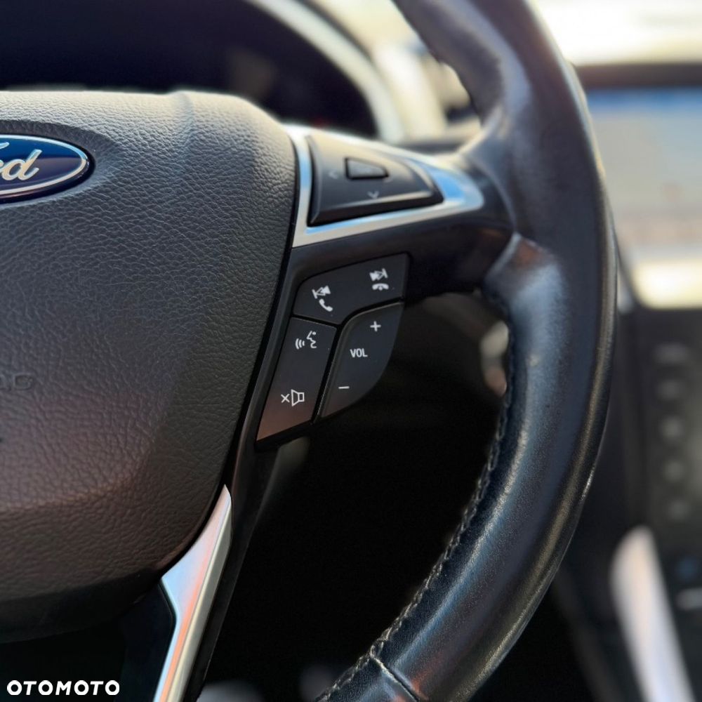 Ford Edge - 25