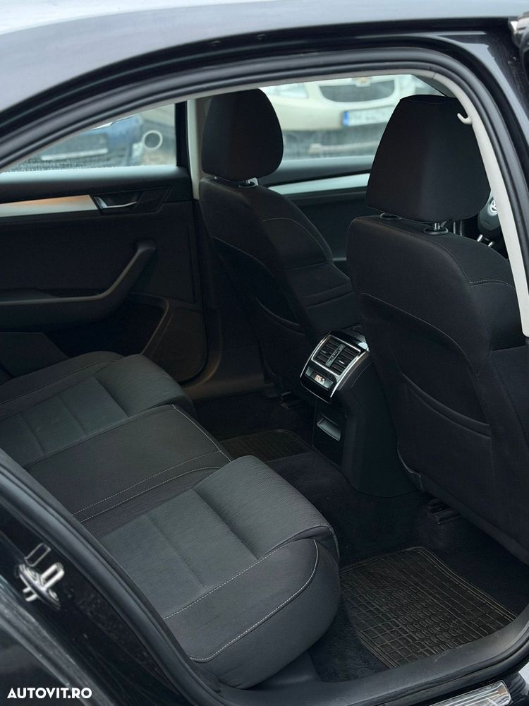 Skoda Superb 2.0 TDI Ambition - 10