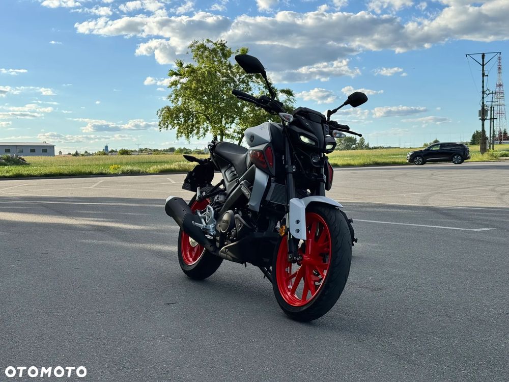 Yamaha MT - 16