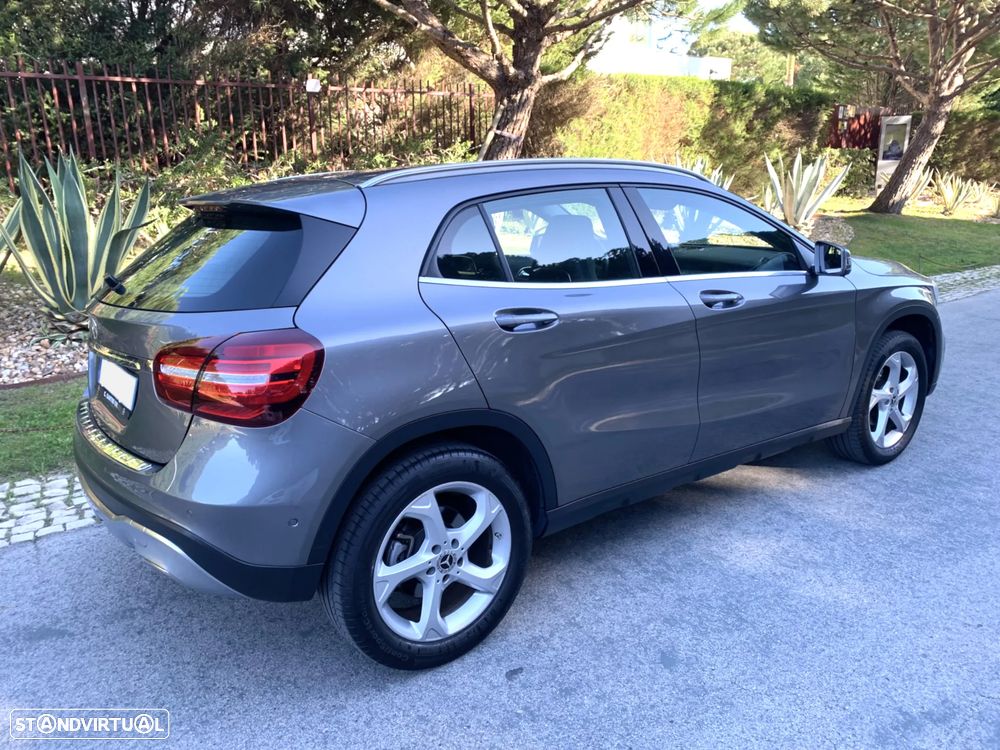 Mercedes-Benz GLA 180 d Urban - 27