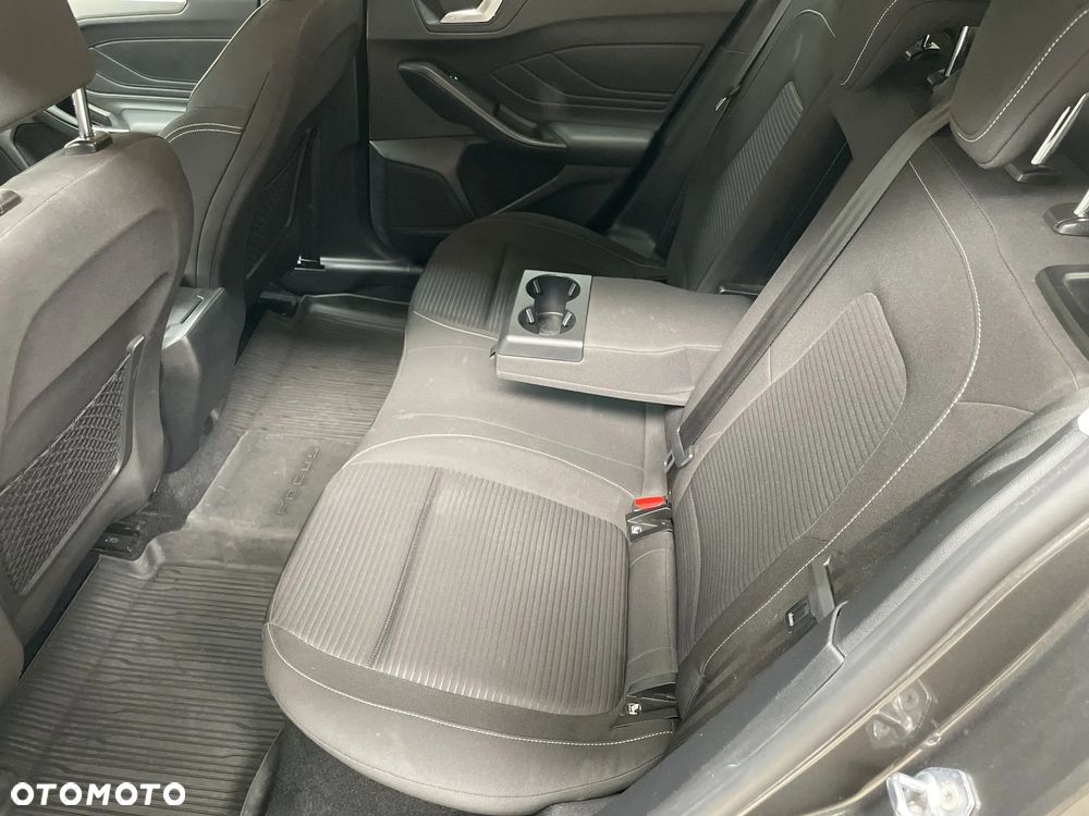 Ford Focus SW 1.0 EcoBoost Titanium X - 17