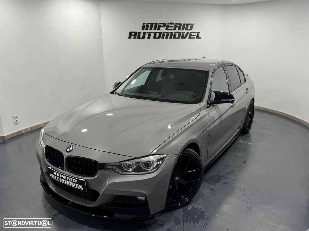 BMW 330 e iPerformance Pack M - 1